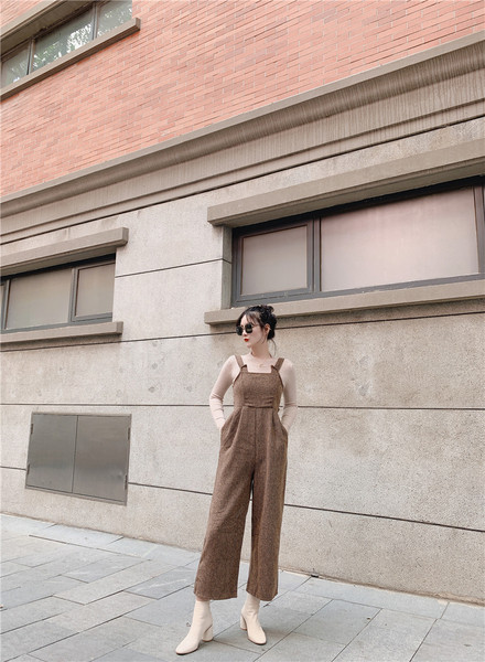 Női kordbársony overál barna színben + blúz