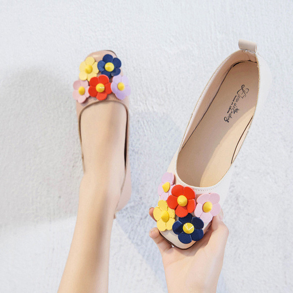 Alkalmi női bőrcipő lapos talppal