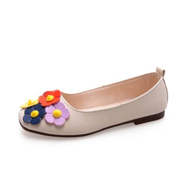 Alkalmi női bőrcipő lapos talppal