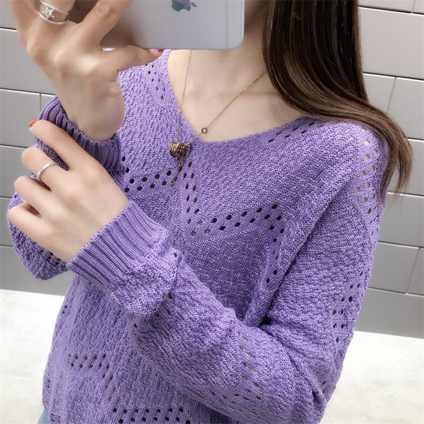 Női kötött pulóver spitz nyakkivágással, több színben