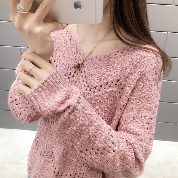 Női kötött pulóver spitz nyakkivágással, több színben