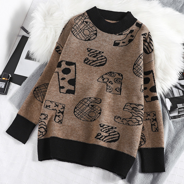 Μοντέρνο γυναικείο πουλόβερ με στρογγυλη λαιμόκοψη σε λευκό, γκρι, μπεζ και καφέ χρώμα