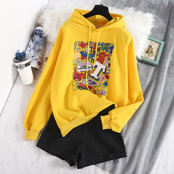 Modern női pulóver kapucnival sárga, kék és rózsaszín színben, rátéttel