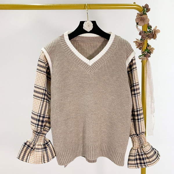 Γυναικείο πουλόβερ με λαιμόκοψη και καρό μανίκια με ελαστική