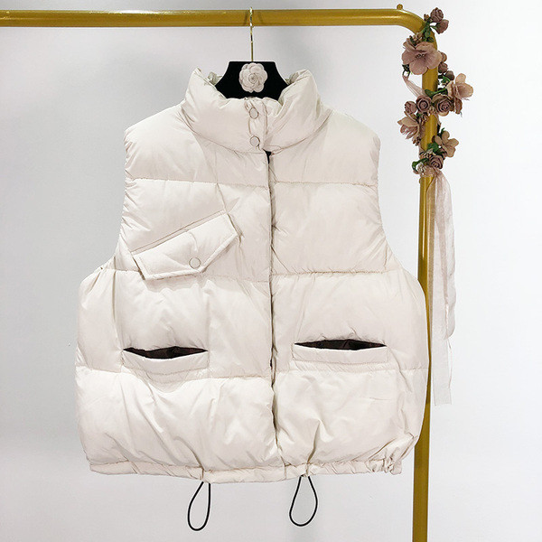 Rövid téli mellény fehér, zöld és fekete színekben