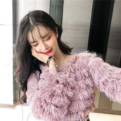 Bluza scurta moderna cu decolteu oval cu franjuri