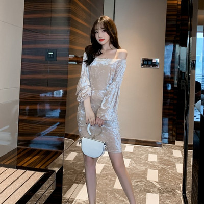 Rochie de dama moderna din catifea cu umerii goi in bej si albastru