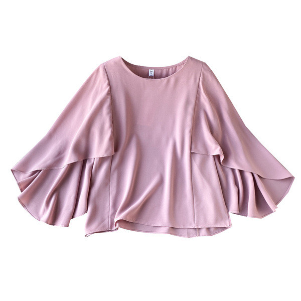 Modern női blúz széles ujjal és ovális nyakkivágással, különböző színekben