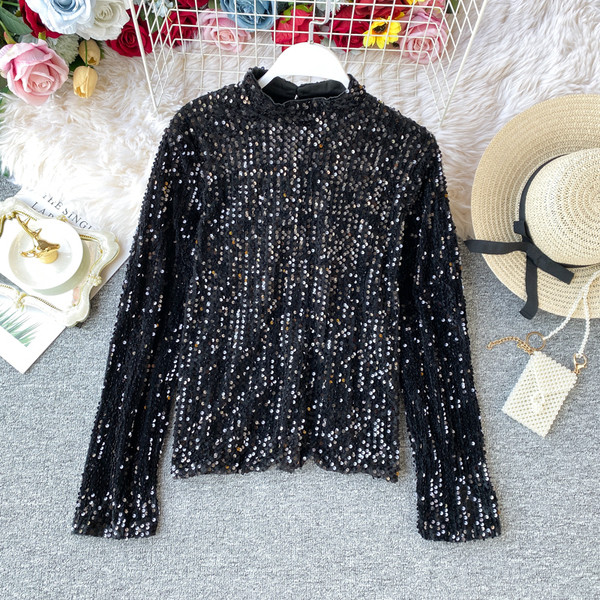 Μοντέρνο γυναικείο πουλόβερ με υψηλό γιακά και γυαλιστερό αποτέλεσμα σε τρία χρώματα