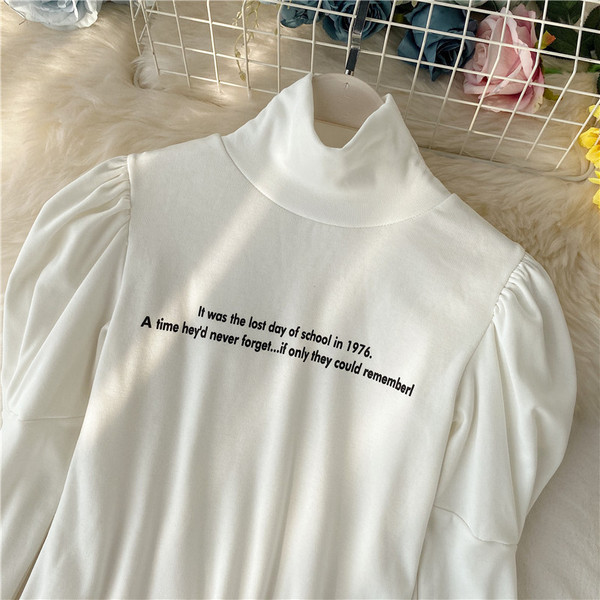 Μοντέρνα γυναικεία μπλούζα με υψηλό κολάρο σε διάφορα χρώματα