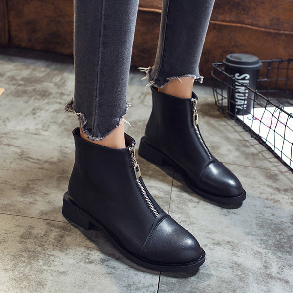 Női bőr csizma cipzárral fekete színben, öko bőrből