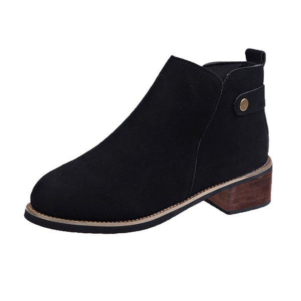 Velúr női csizma vastag sarkú fekete és bézs színben