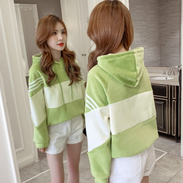 Modern női pulóver kapucnival zöld, sárga és narancssárga színben