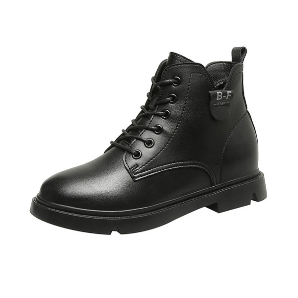 Bőr női csizma, eko bőrből készült lapos talppal