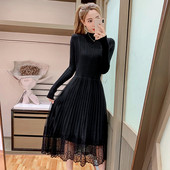 Modern női ruha pólógallérral és csipkével fekete és bézs színben