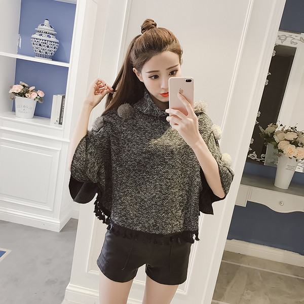 Μοντέρνο γυναικείο πουλόβερ ε 3/4 μανίκια σε μπλε και γκρι χρώμα