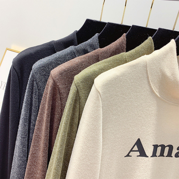 Modern női blúz fényes hatású pólógallérral