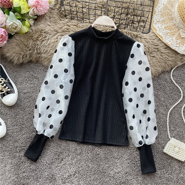 Modern női blúz magas gallérral és tüll ujjakkal, különböző színekben