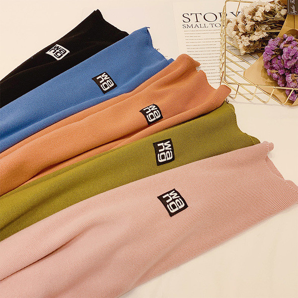 Γυναικείο πουλόβερ με κολάρο  σε πέντε χρώματα