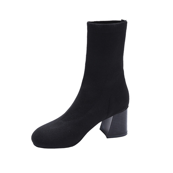 Aktuális, vastag sarkú női csizma eko bőrből, fekete színben