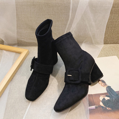 Σουέτ γυναικείες μπότες με τακούνι σε μαύρο και άσπρο χρώμα