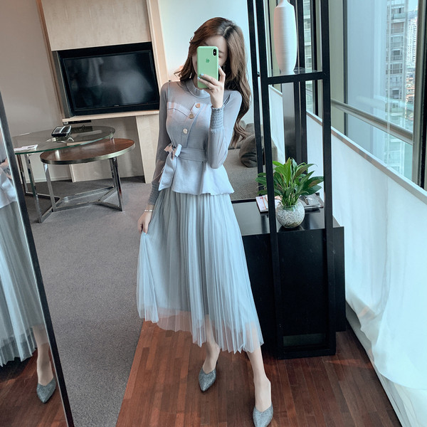 Női blúz és hosszú tüllszoknya szett