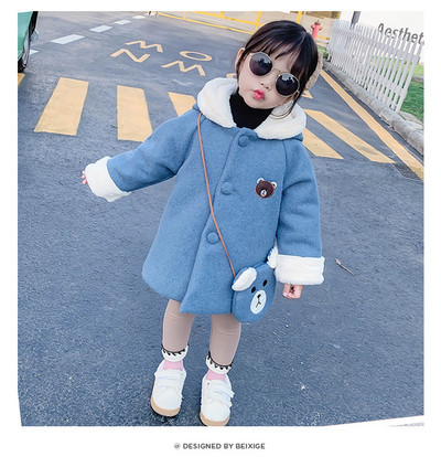 Alkalmi gyerekkabát lányoknak gombokkal és kapucnival, kék és rózsaszín színben