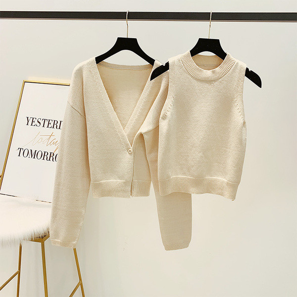 Női modern mellény + felső három színben