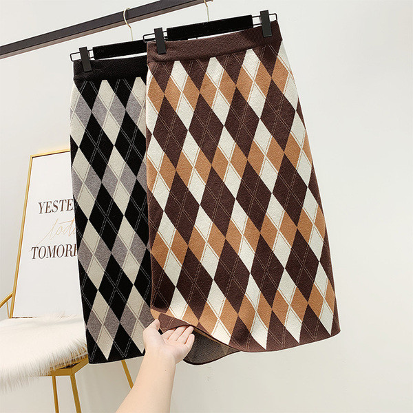 Modern női téli szoknya magas derékkal, fekete és barna színben