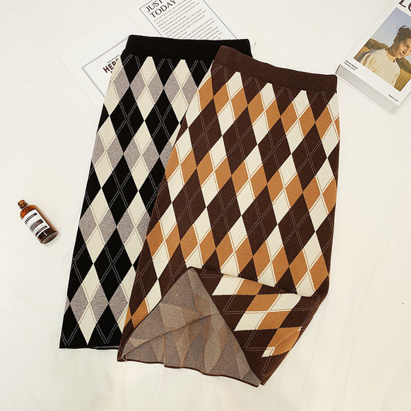 Modern női téli szoknya magas derékkal, fekete és barna színben