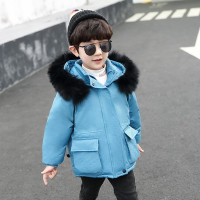 Modern gyerek kabát fiúknak pehelypel és kapucnival sárga, kék és fekete színben