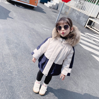 Napi gyerek téli kabát kapucnival és pehelylányoknak fehér és rózsaszín színben