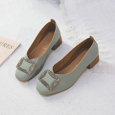 Alkalmi női cipő vastag sarkú fém elemmel több színben