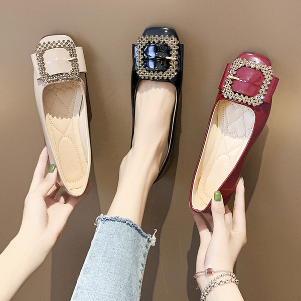 Női bőr cipő eko bőr fém elemmel több színben