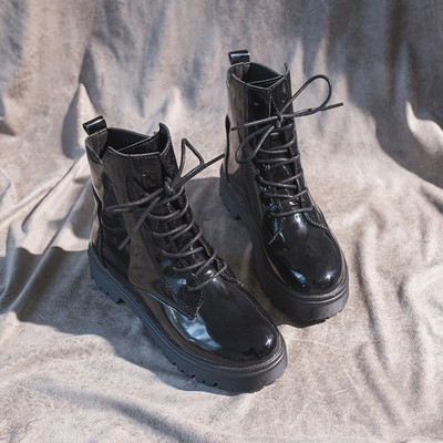 Ghete de dama moderne potrivite pentru iarna din piele ecologica