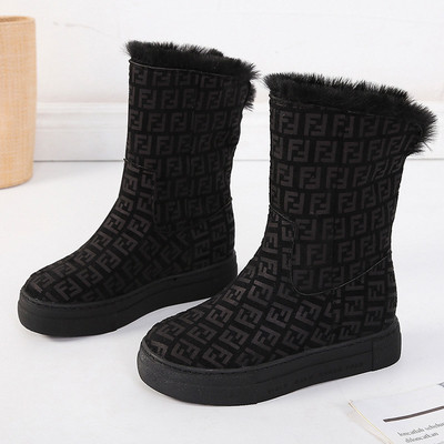 Új női csizma modell puha béléssel és lapos talppal, több színben