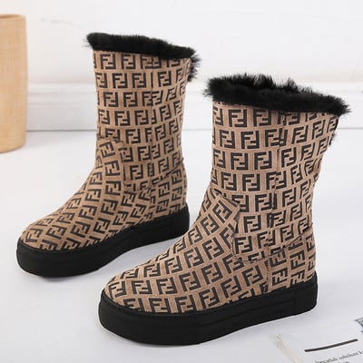 Új női csizma modell puha béléssel és lapos talppal, több színben