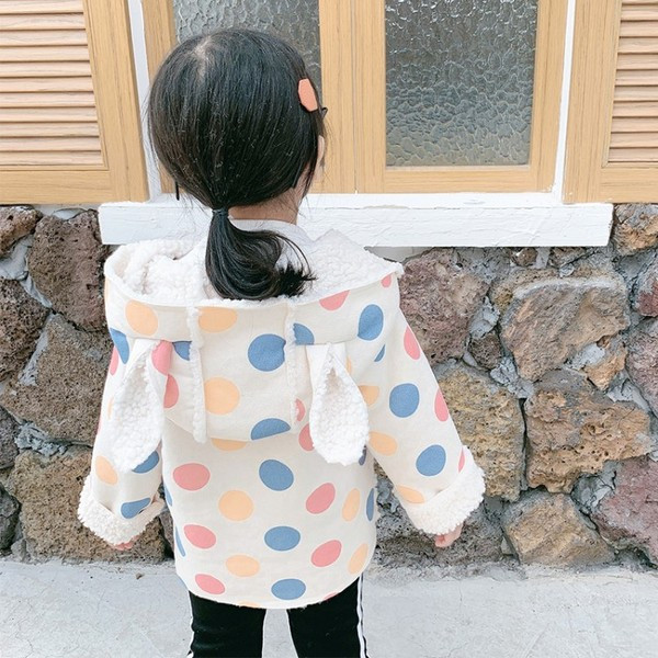 Napi gyerekkabát gombokkal és puha béléssel lányoknak két színben