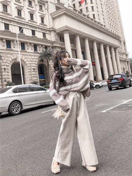 Hosszú, széles kötött nadrág elasztikus derékkal