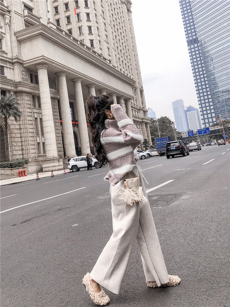 Hosszú, széles kötött nadrág elasztikus derékkal