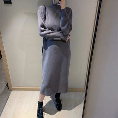 Μακρύ πλεκτό φόρεμα φαρδύ μοντέλο με κολάρο 