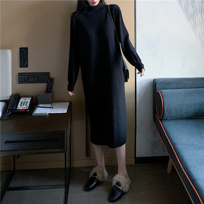 Μακρύ πλεκτό φόρεμα φαρδύ μοντέλο με κολάρο 