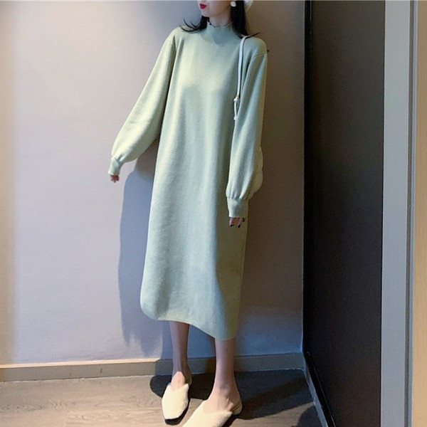 Μακρύ πλεκτό φόρεμα φαρδύ μοντέλο με κολάρο 