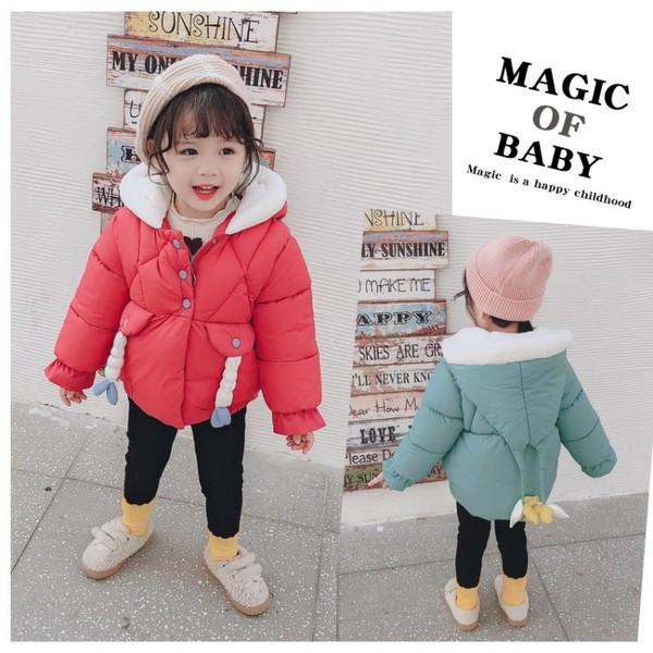 Geaca moderna pentru copii cu gluga si element 3D pentru fete in rosu, roz si verde