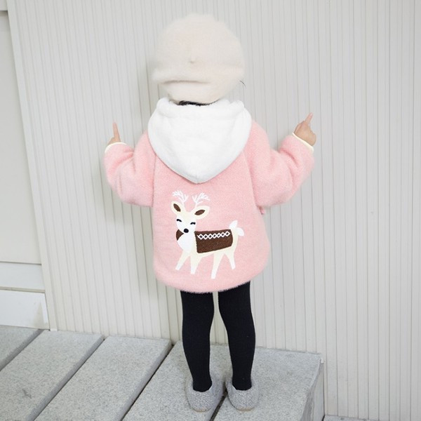 Geaca de copii model nou pentru fete cu gluga si aplicatie in galben si roz