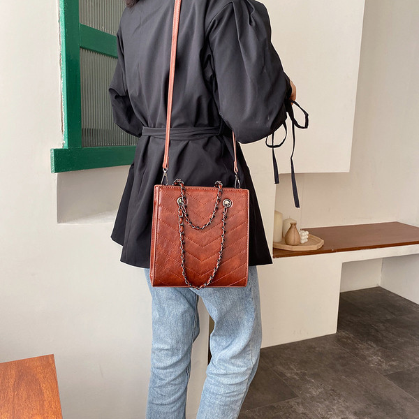 Γυναικεία έκο δερμάτινη τσάντα με δύο λαβές