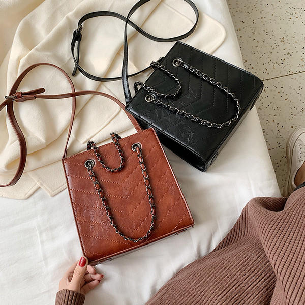 Γυναικεία έκο δερμάτινη τσάντα με δύο λαβές