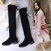 Κομψές γυναικείες μπότες από μαύρο οικολογικό σουέτ