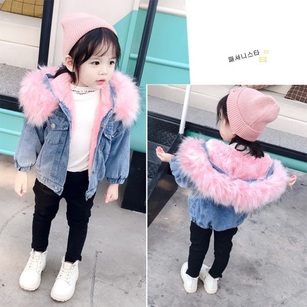 Alkalmi gyerekkabát lányoknak, pehely és puha béléssel, rózsaszínben