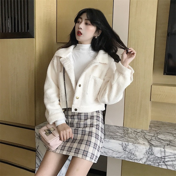 Rövid kockás alkalmi szoknya két színben